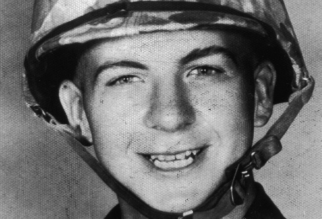 A Journalist Tricked High-Profile Republicans Into Retweeting a Picture of JFK's Assassin, Lee Harvey Oswald, in Military Uniform