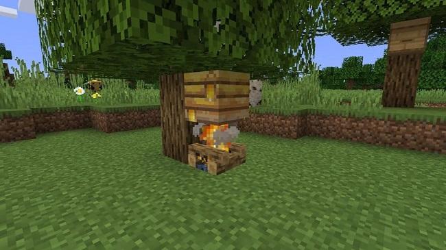 How To Make a Beehive in Minecraft